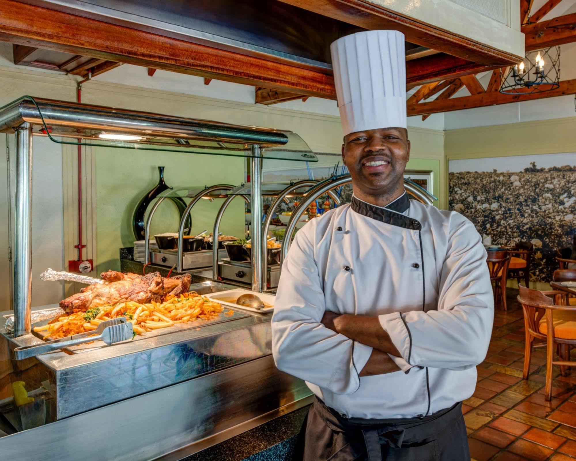 Southern Sun Mayfair Nairobi Exterior photo