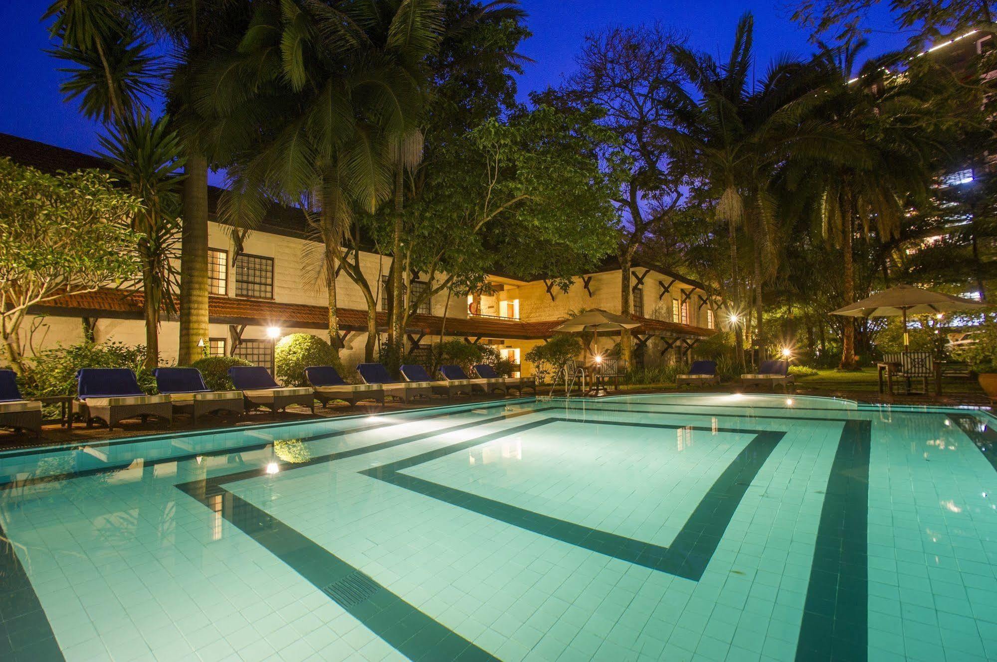Southern Sun Mayfair Nairobi Exterior photo